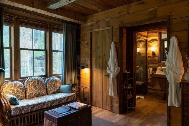 Kulübe (Green Drake Cabin)