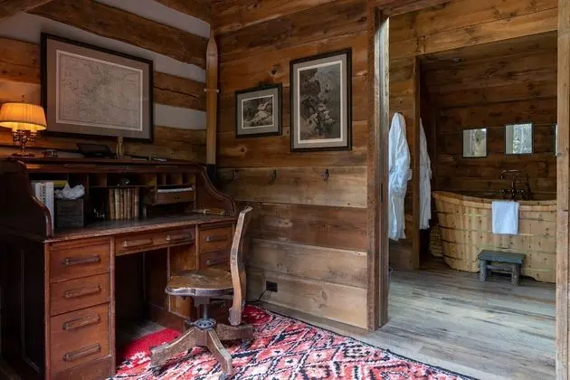 Kulübe (Green Drake Cabin)