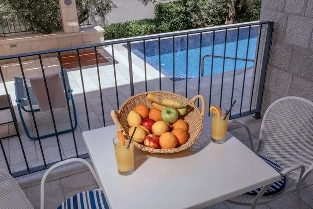 Junior Süit, 1 Yatak Odası, Havuz Kullanımı, Havuz Kenarı