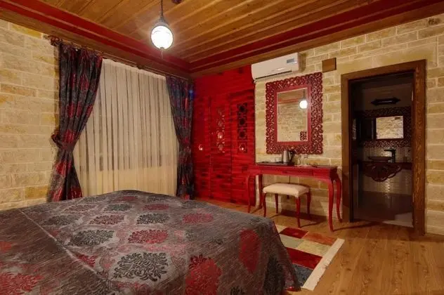 Deluxe Oda, Bahçe Manzaralı, Balkonlu