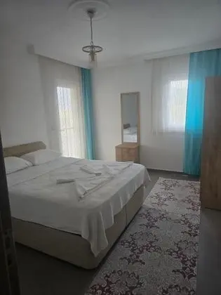 Aile Odası, Bahçe Manzaralı, Bahçe Katı