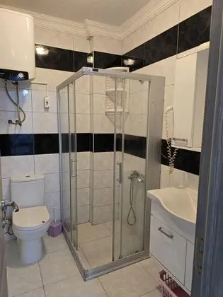 Aile Suiti,Deniz Veya Bahçe Manzaralı,2. Kat Balkonlu