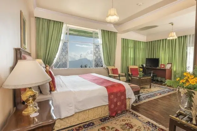 Deluxe Tek Büyük veya İki Ayrı Yataklı Oda