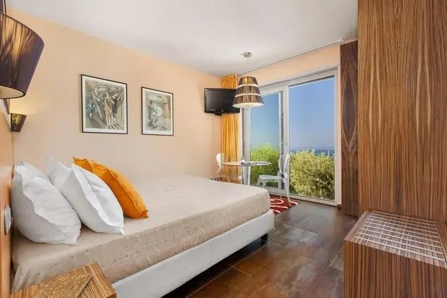 Villa, Sigara İçilebilir