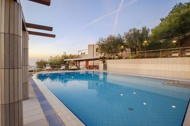 Villa, Sigara İçilebilir