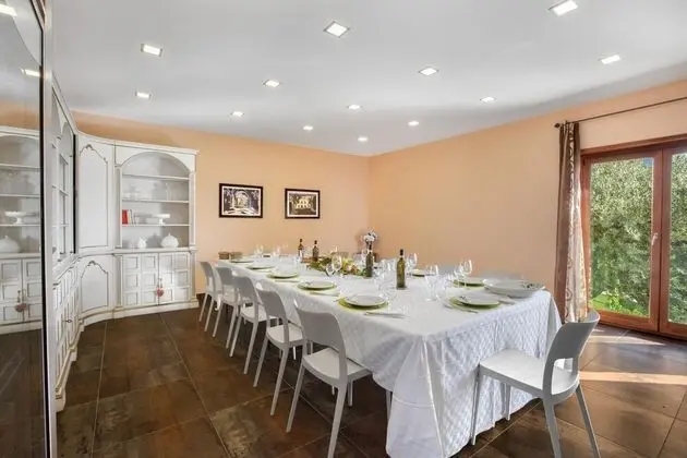 Villa, Sigara İçilebilir