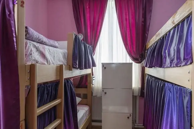 Basic Ortak Ranzalı Oda, Sadece kadınlar için