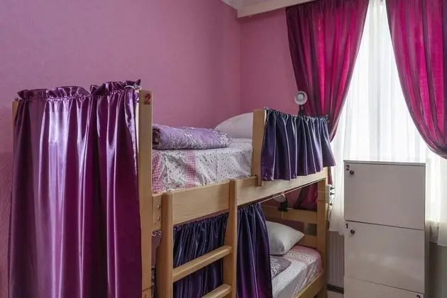Basic Ortak Ranzalı Oda, Sadece kadınlar için