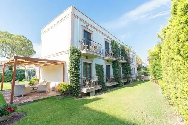 Deluxe Tek Büyük veya İki Ayrı Yataklı Oda, 1 Çift Kişilik veya 2 Tek Kişilik Yatak, Balkon