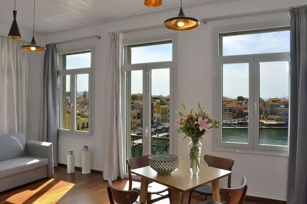 One Bedroom Suite with Sea view