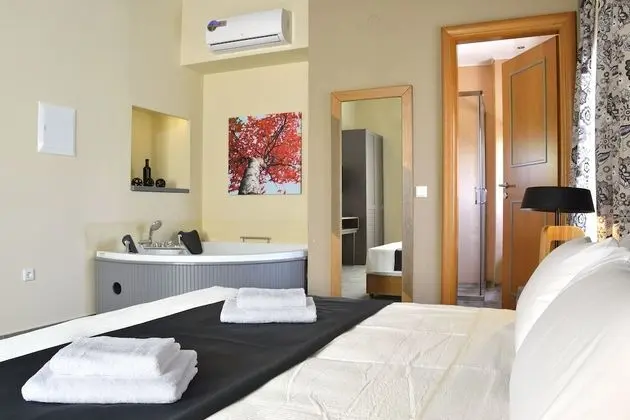 Superior Room with Hot Tub