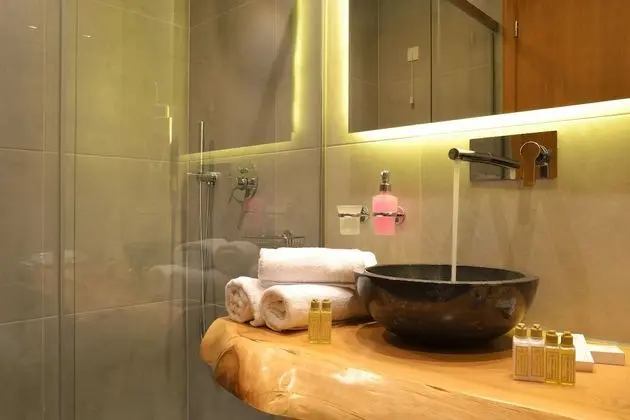 Superior Room with Hot Tub