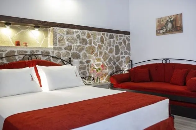 Stüdyo, Bahçe Manzaralı