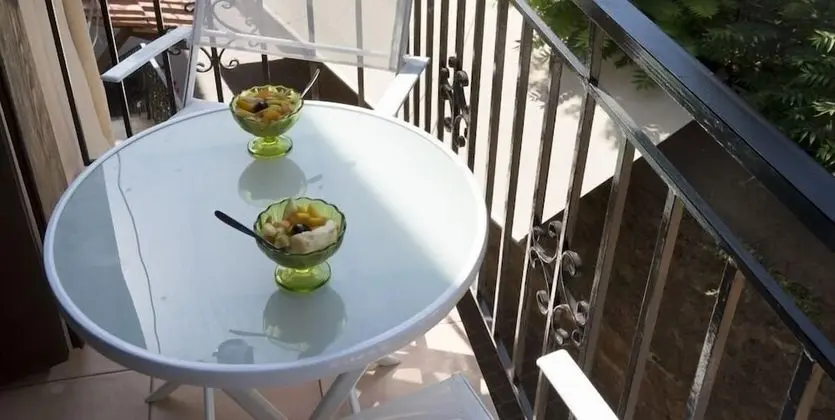 Classic Oda, Balkon
