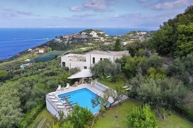 Villa, Sigara İçilebilir