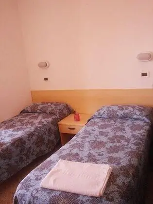 Tek Büyük Yataklı Oda, Balkon