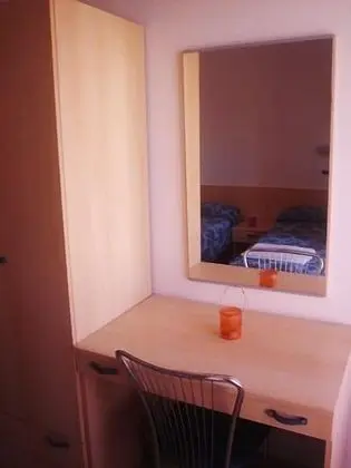 Tek Büyük Yataklı Oda, Balkon