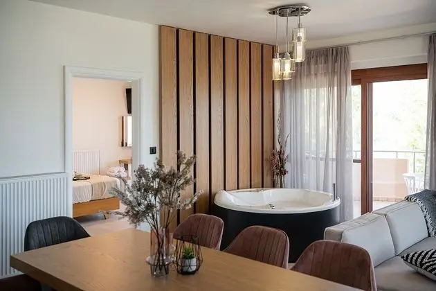 Apart Daire, Deniz Manzaralı, Denize Sıfır