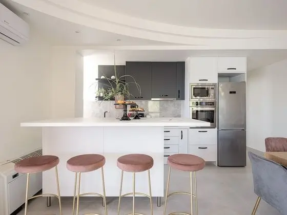 Apart Daire, Deniz Manzaralı, Denize Sıfır