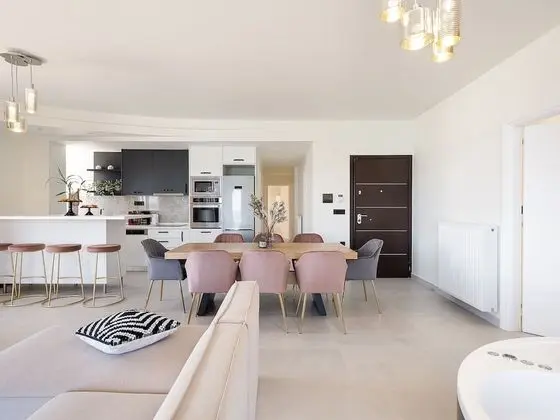 Apart Daire, Deniz Manzaralı, Denize Sıfır