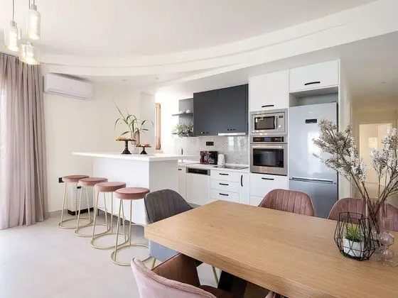 Apart Daire, Deniz Manzaralı, Denize Sıfır