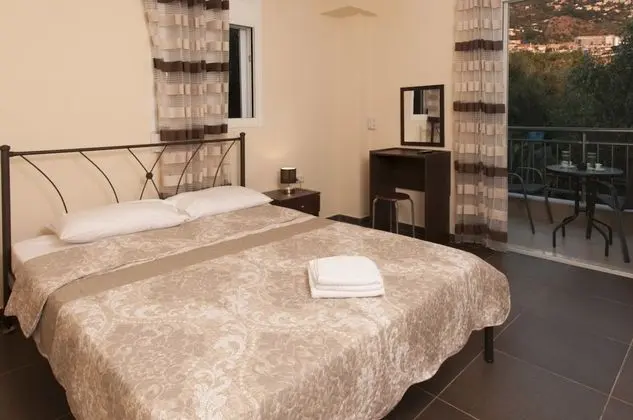 Tek Büyük Yataklı Oda, Balkon