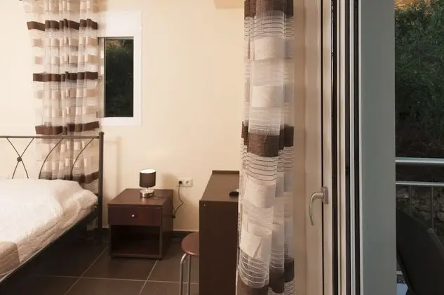 Tek Büyük Yataklı Oda, Balkon