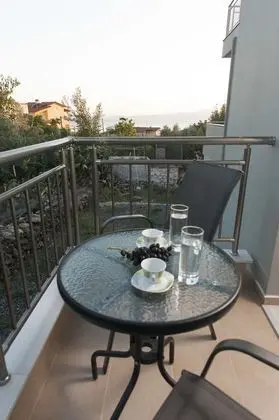 Tek Büyük Yataklı Oda, Balkon