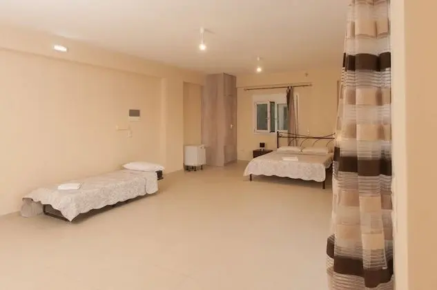 Üç Kişilik Oda