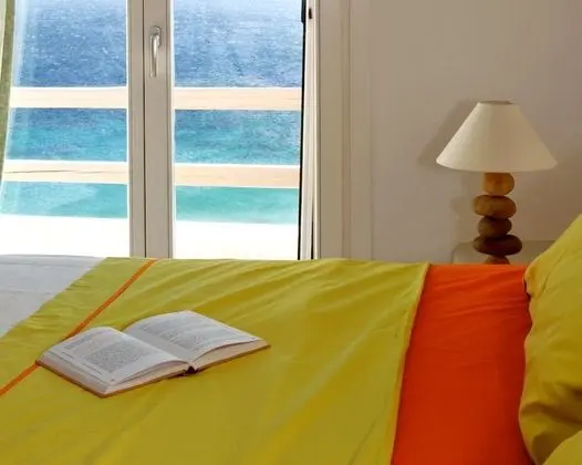 Villa, 5 Yatak Odası, Plaj Manzaralı, Denize Sıfır