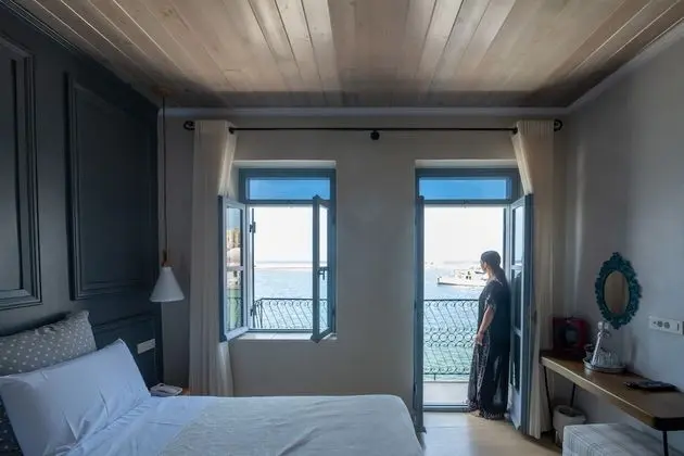 Deluxe room with Sea View and Balcony