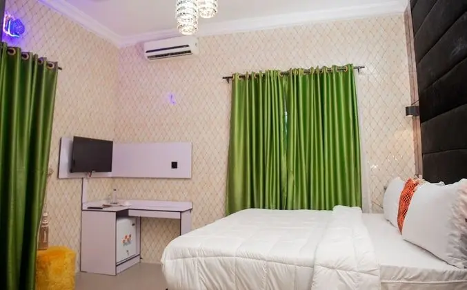 Luxury Tek Büyük veya İki Ayrı Yataklı Oda