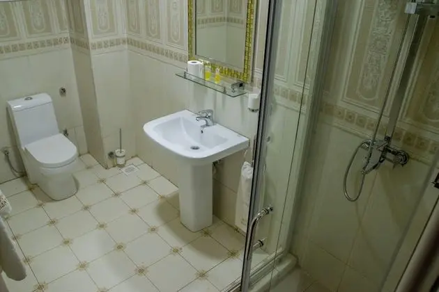 Standard Tek Büyük Yataklı Oda
