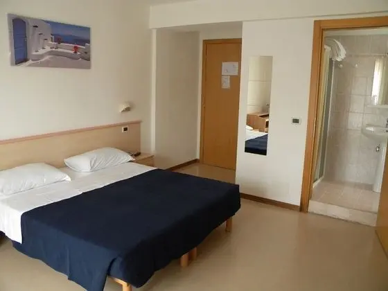 Üç Kişilik Oda, Balkon