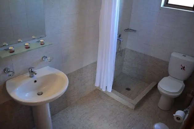 Apart Daire, Havuz Manzaralı