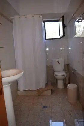 Apart Daire, Havuz Manzaralı