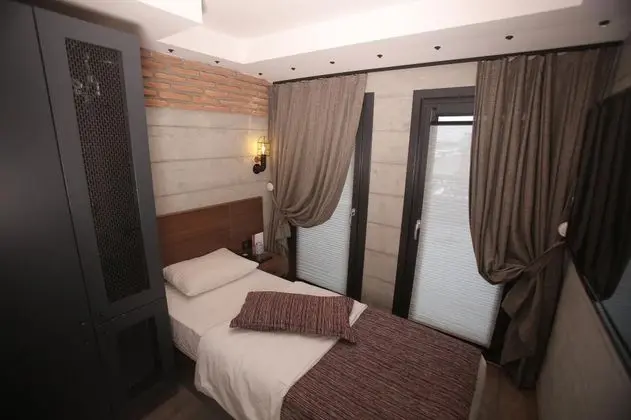 Tek Kişilik, Manzarasız