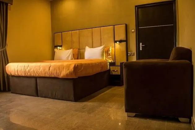 Deluxe Tek Büyük Yataklı Oda