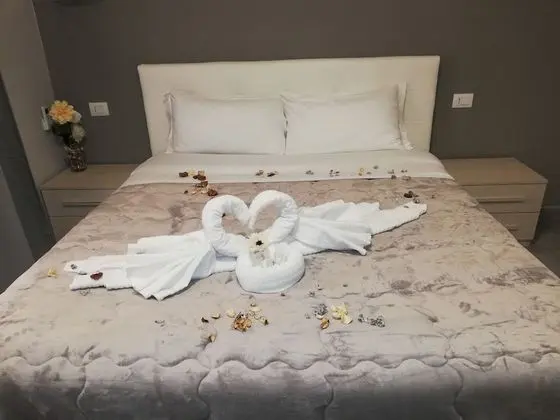 Standard Tek Büyük Yataklı Oda