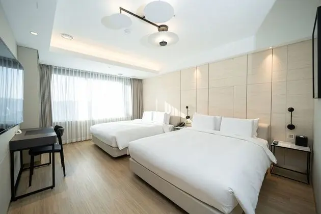 Deluxe Family Double Room