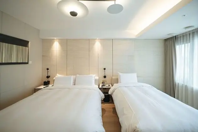 Deluxe Family Twin Room