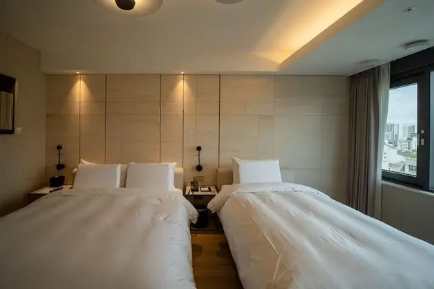 Deluxe Family Twin Room