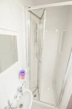 Tek Büyük Yataklı Oda, Banyolu/Duşlu (Small-Loft)