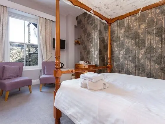 Superior Tek Büyük Yataklı Oda, Banyolu/Duşlu (Standard Four Poster)