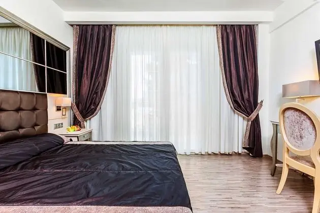 1 Çift Kişilik Veya 2 Tek Kişilik Yatak Sea View