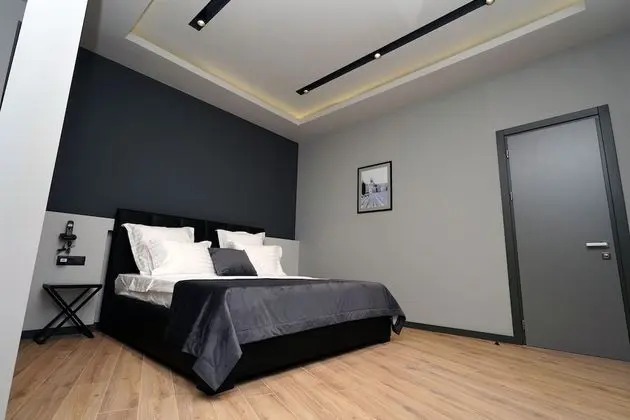 Basic Tek Büyük Yataklı Oda