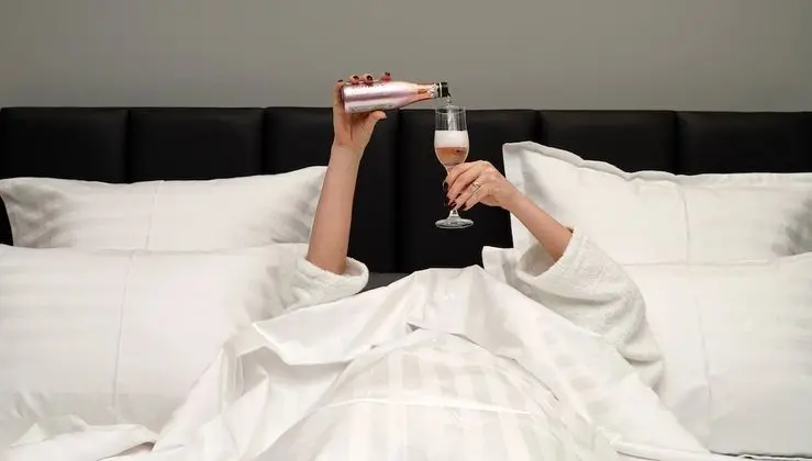 Standard Tek Büyük Yataklı Oda