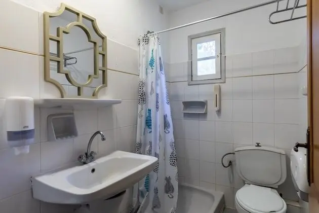 Standard Tek Büyük veya İki Ayrı Yataklı Oda
