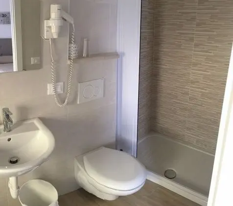Standard Tek Büyük veya İki Ayrı Yataklı Oda
