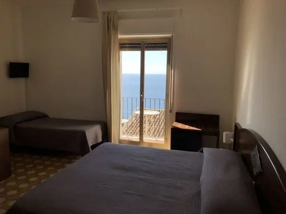 Standard Üç Kişilik Oda